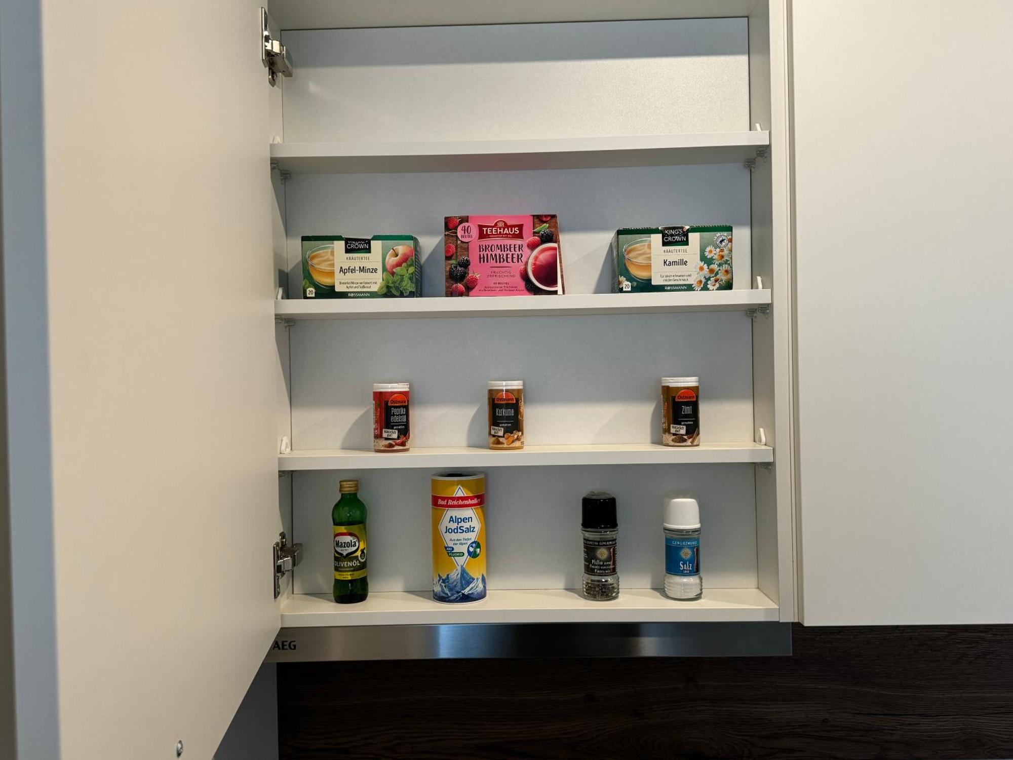 Neue Stilvolle 2-Zimmer Wohnung Im Zentrum Von Wolfsbourg Extérieur photo